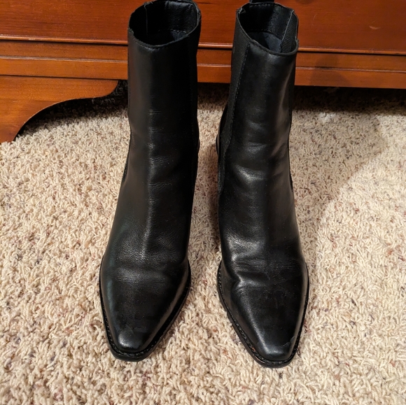 Treasure & Bond Shoes | Women's Emerson Block Heel Leather Chelsea Boots Black, - Picture 5 of 5